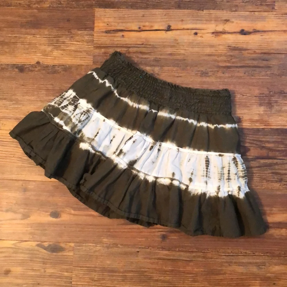 The Children’s Place l Green White Tie Dye Skirt
